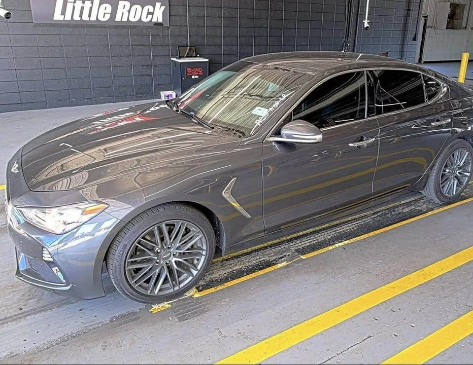 2019 Hyundai Genesis - Image 2 of 5