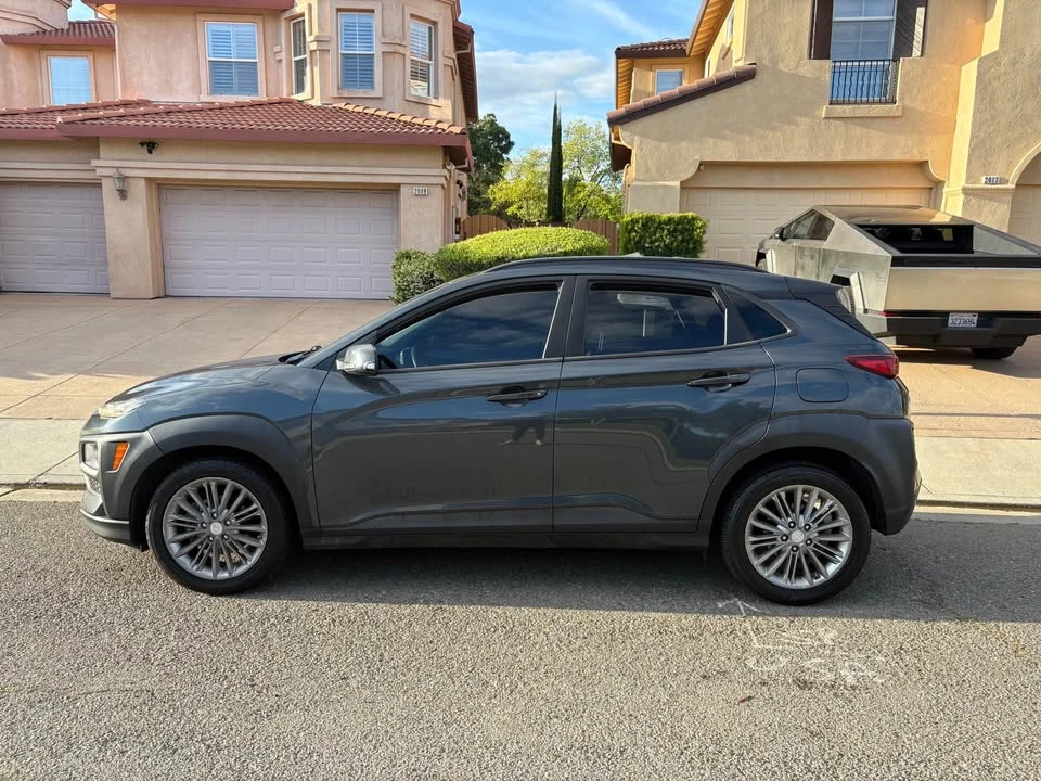 2019 Hyundai Kona - Image 2 of 10