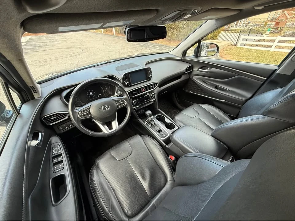2019 Hyundai Santa Fe - Image 4 of 5
