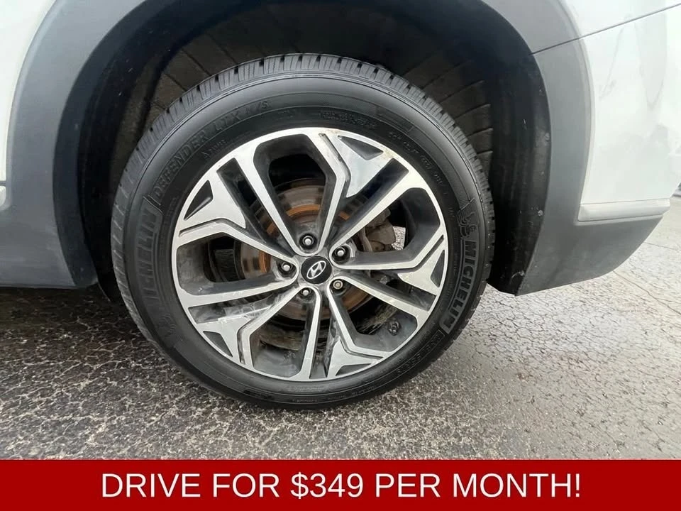 2019 Hyundai Santa Fe - Image 15 of 20