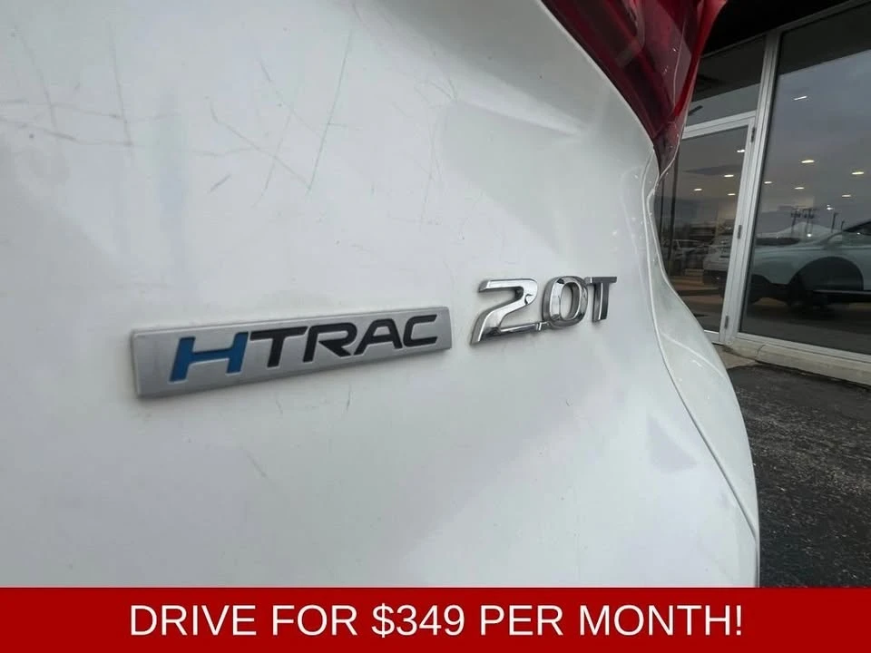 2019 Hyundai Santa Fe - Image 12 of 20