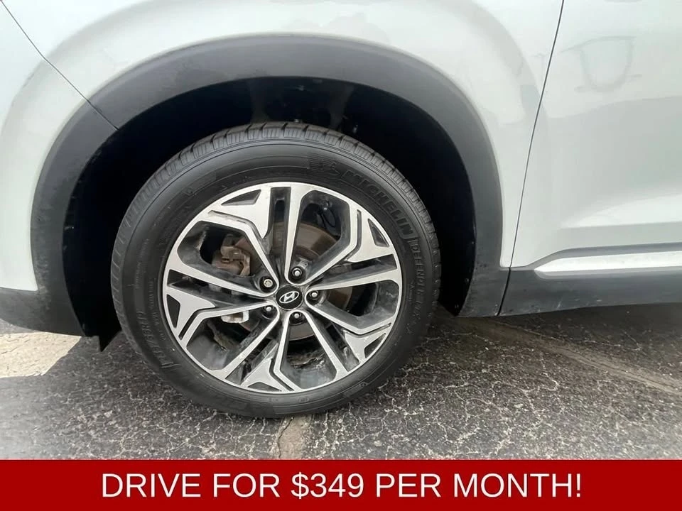 2019 Hyundai Santa Fe - Image 16 of 20