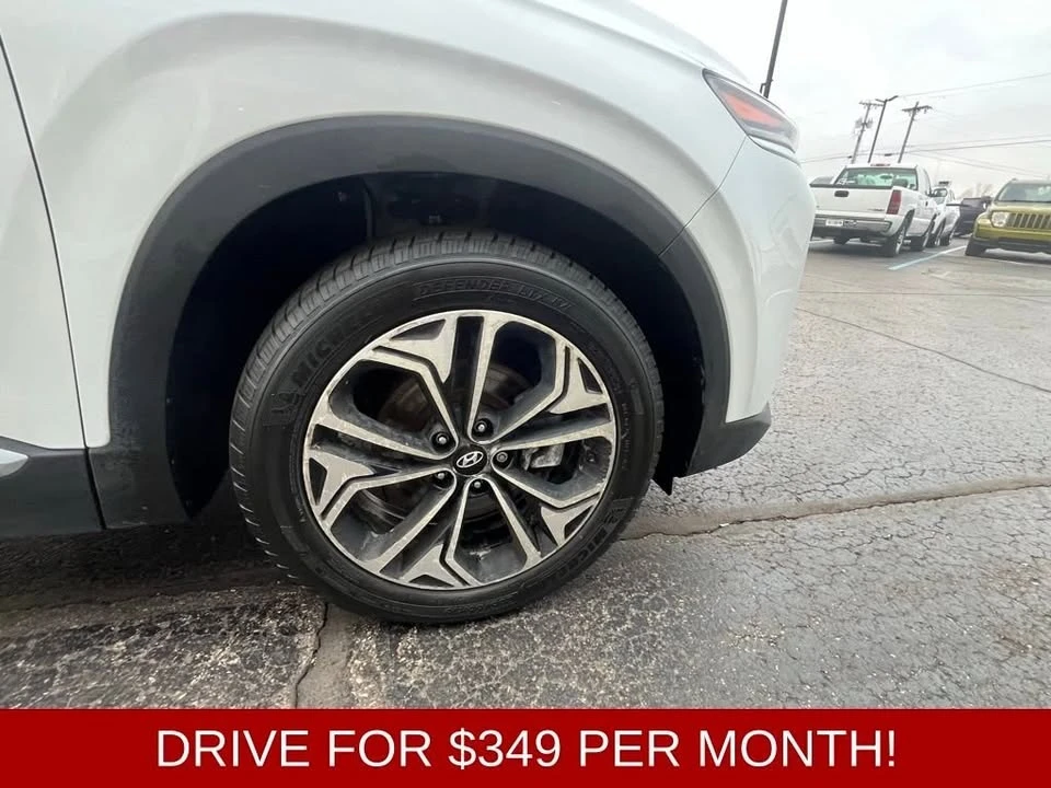 2019 Hyundai Santa Fe - Image 13 of 20