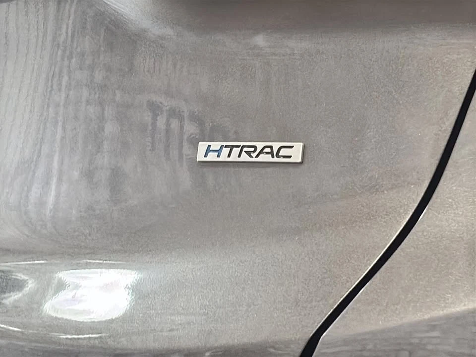 2019 Hyundai Santa Fe - Image 10 of 20