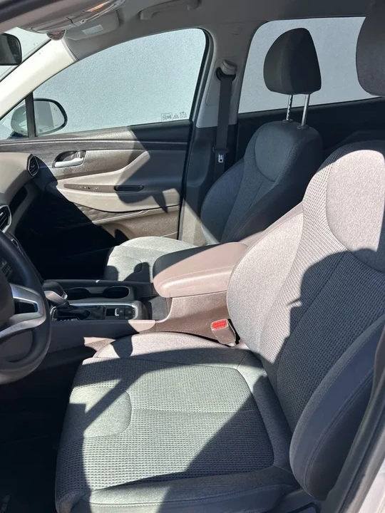 2019 Hyundai Santa Fe - Image 2 of 15