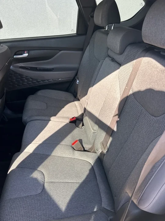 2019 Hyundai Santa Fe - Image 12 of 15