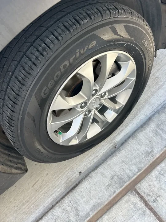 2019 Hyundai Santa Fe - Image 15 of 15