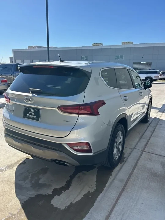 2019 Hyundai Santa Fe - Image 6 of 15