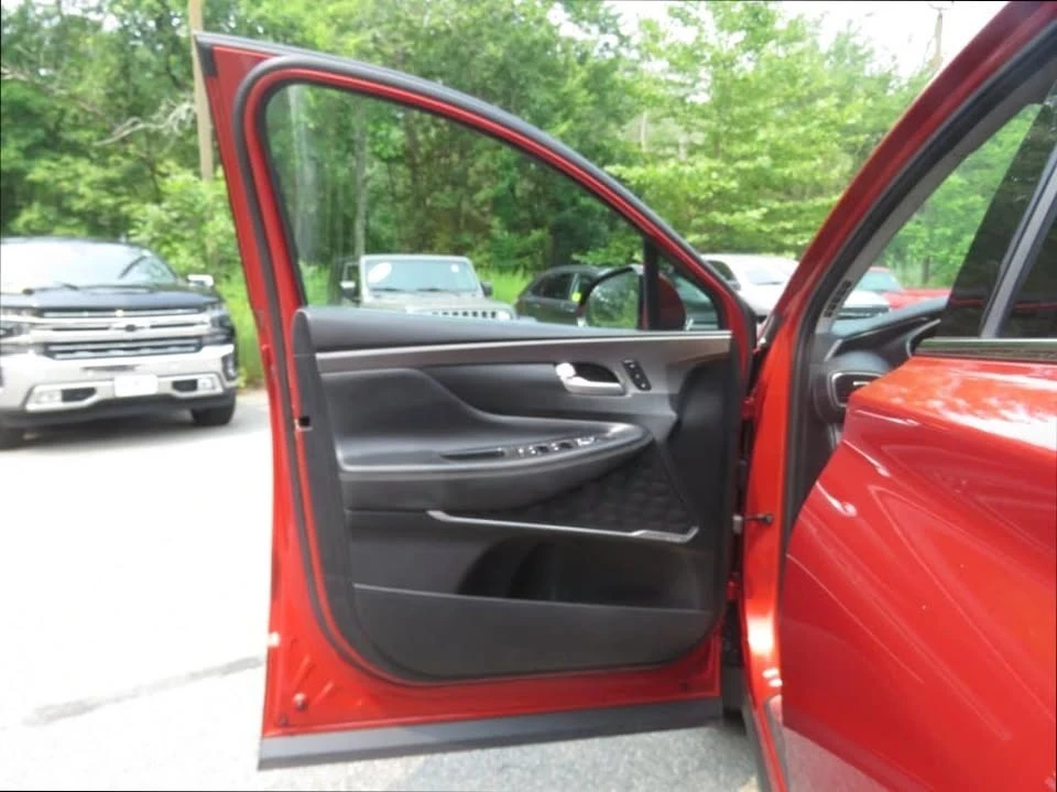 2019 Hyundai Santa Fe - Image 10 of 20
