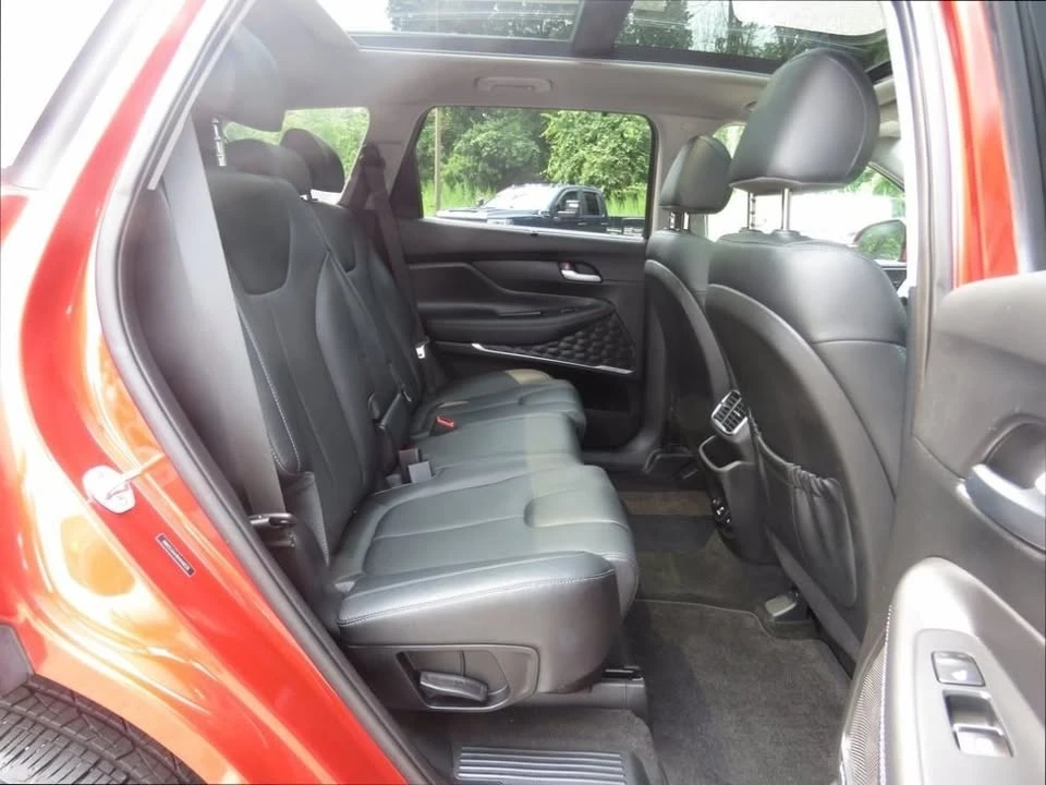 2019 Hyundai Santa Fe - Image 17 of 20