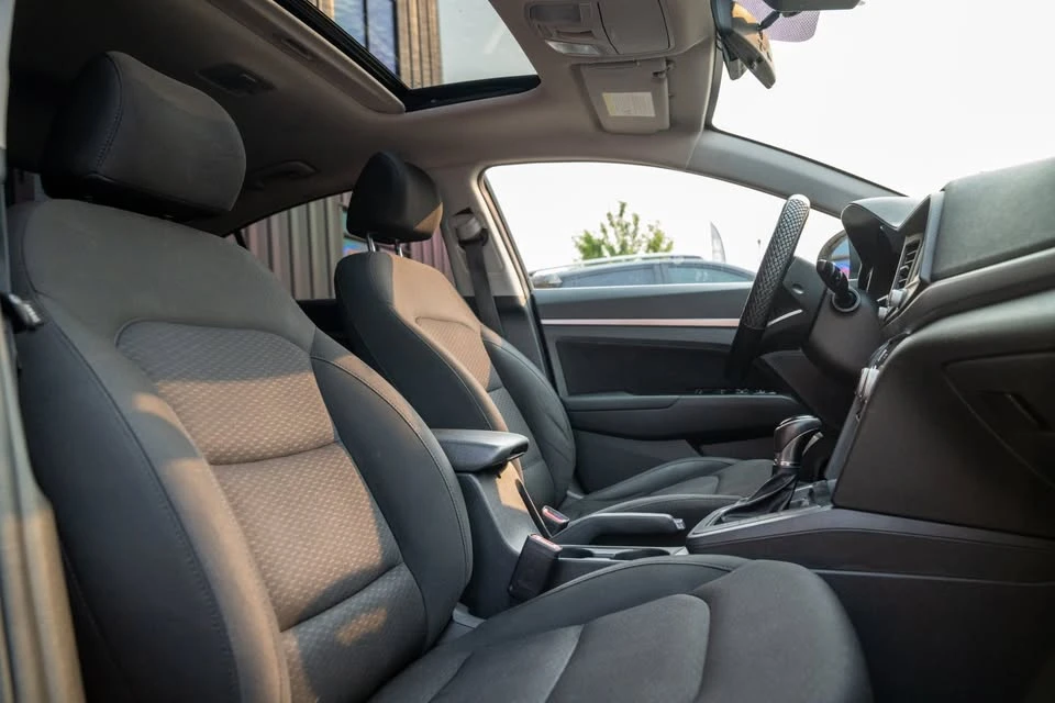 2019 Hyundai Elantra - Image 15 of 15