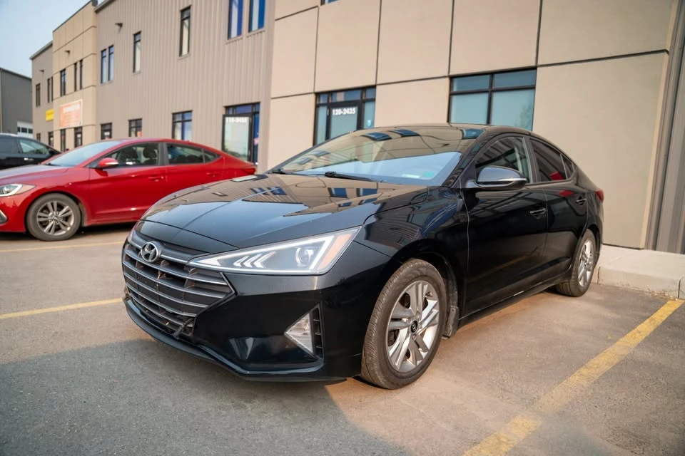 2019 Hyundai Elantra - Image 3 of 15