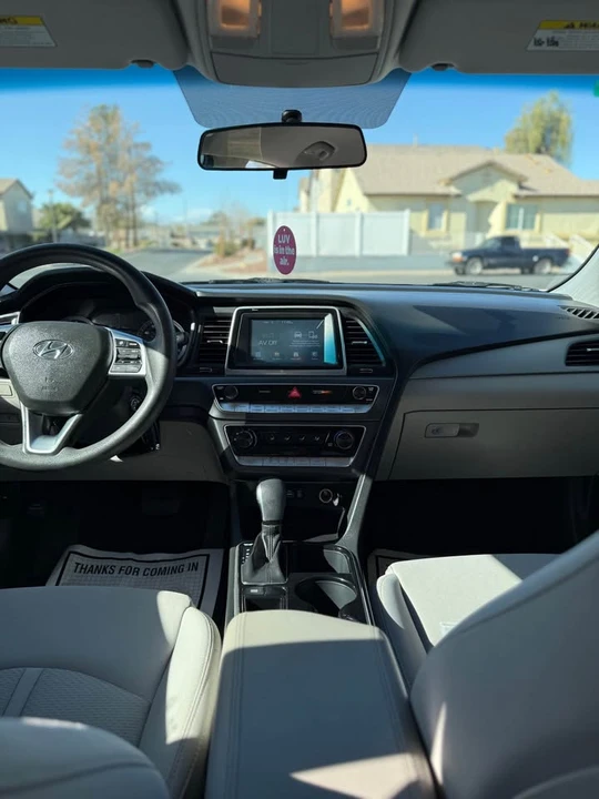 2019 Hyundai Sonata - Image 9 of 15