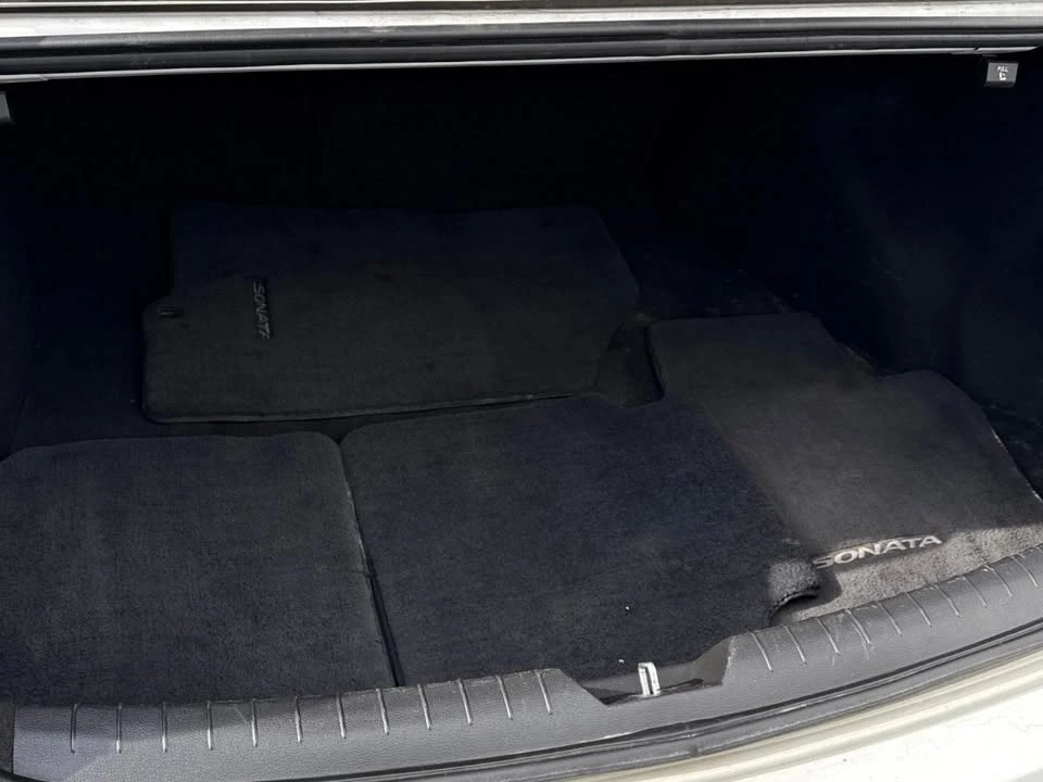 2019 Hyundai Sonata - Image 10 of 12