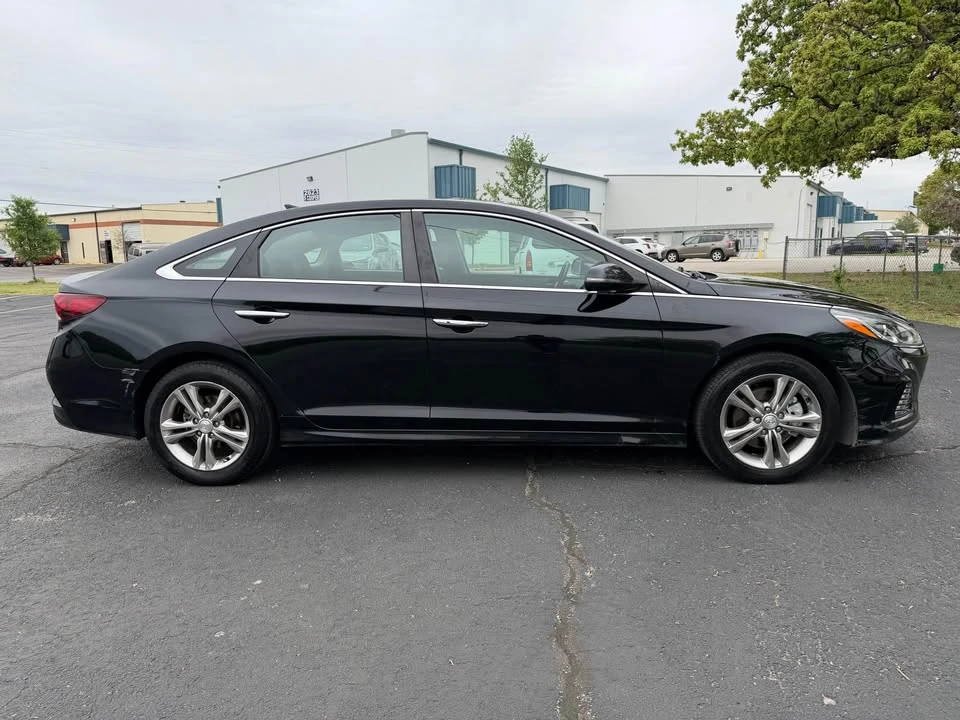 2019 Hyundai Sonata - Image 5 of 11
