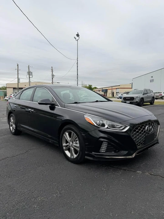 2019 Hyundai Sonata - Image 4 of 11