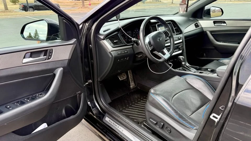 2019 Hyundai Sonata - Image 9 of 20