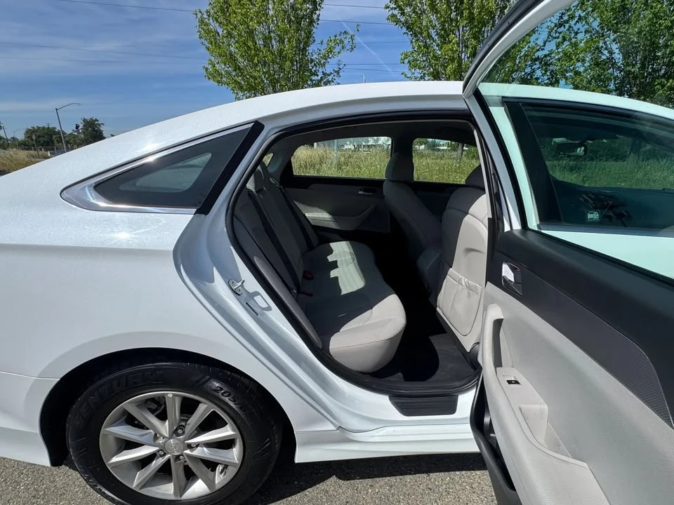 2019 Hyundai Sonata - Image 12 of 17
