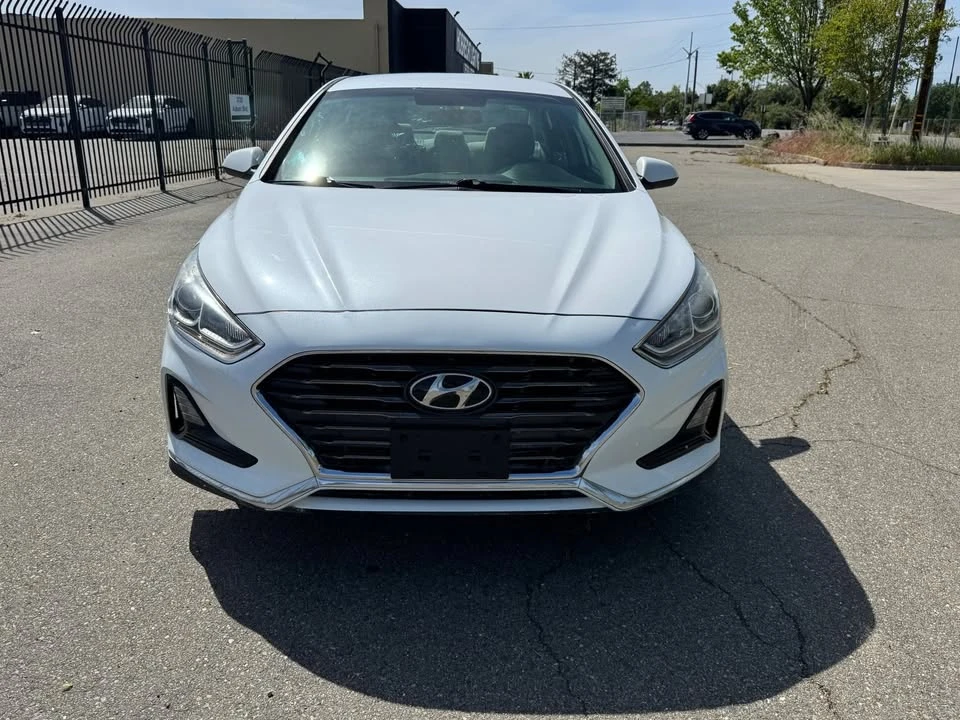 2019 Hyundai Sonata - Image 2 of 17