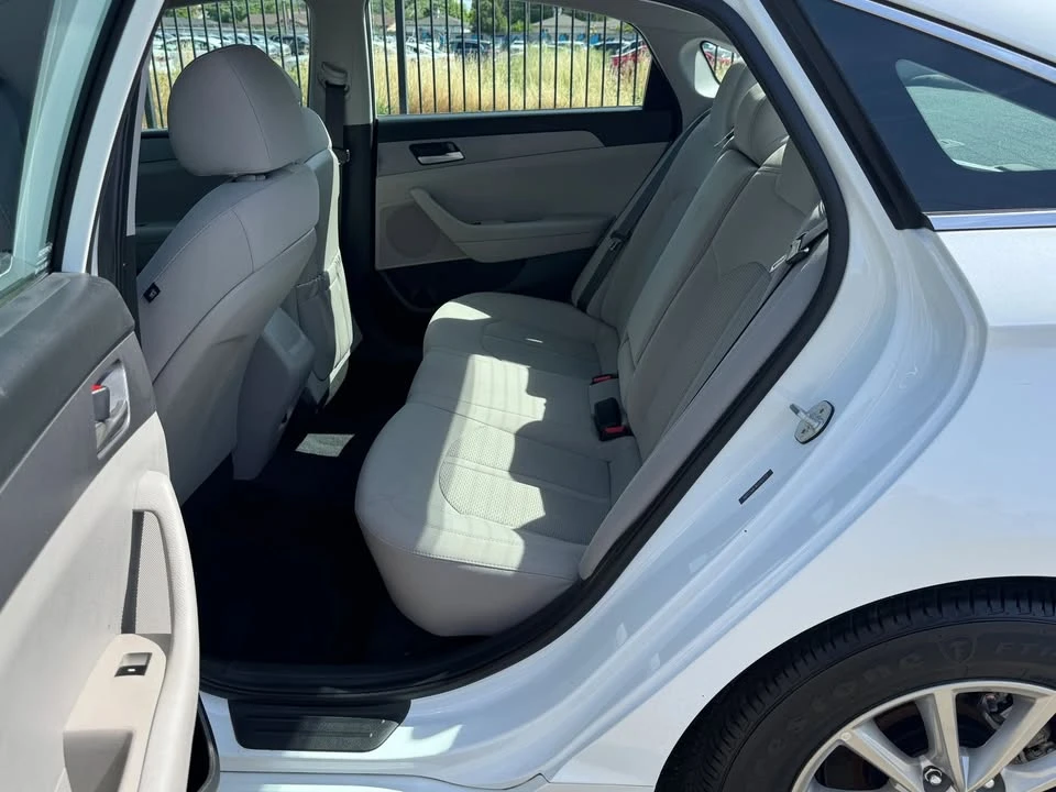 2019 Hyundai Sonata - Image 13 of 17