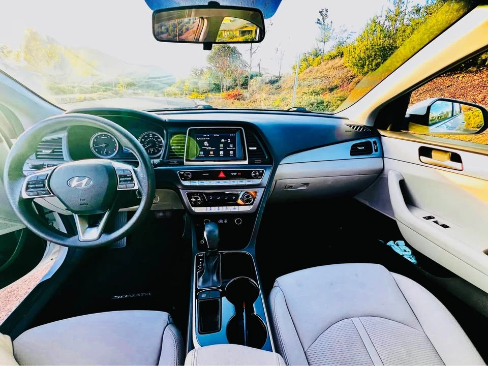 2019 Hyundai Sonata - Image 10 of 13