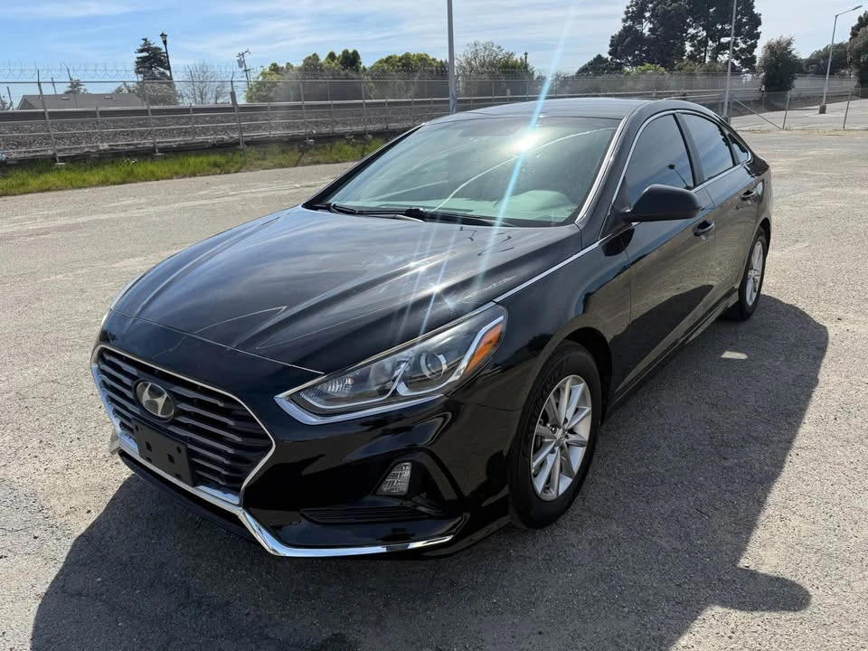 2019 Hyundai Sonata - Image 2 of 12
