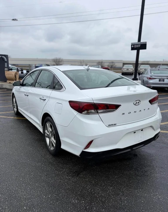 2019 Hyundai Sonata - Image 7 of 12