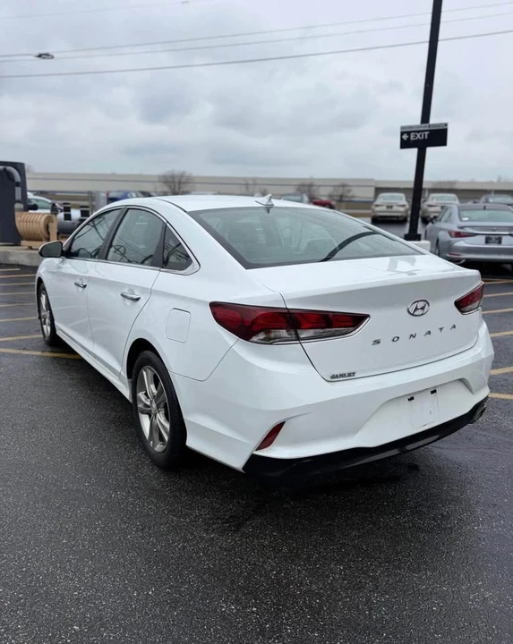 2019 Hyundai Sonata - Image 6 of 12