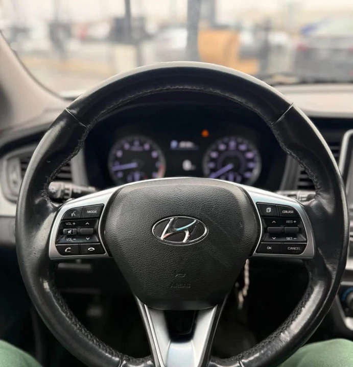 2019 Hyundai Sonata - Image 9 of 12