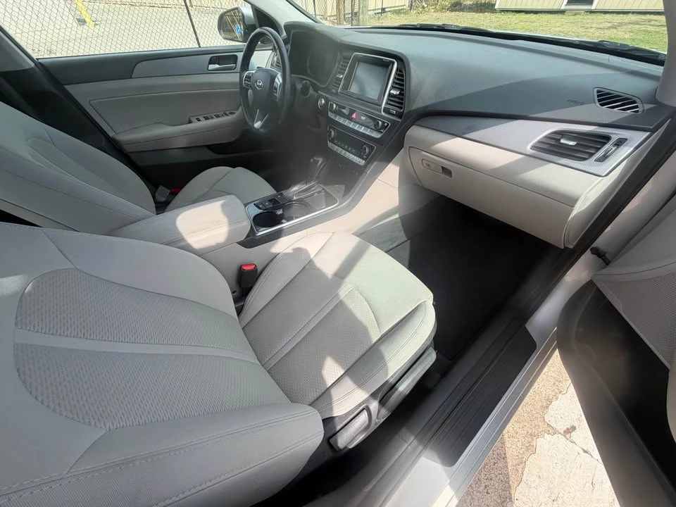 2019 Hyundai Sonata - Image 11 of 17
