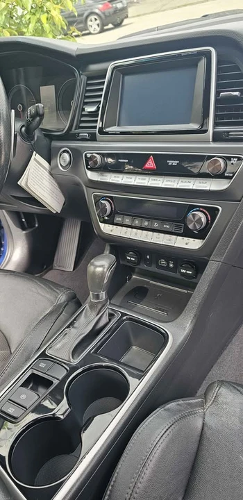 2019 Hyundai Sonata - Image 4 of 10