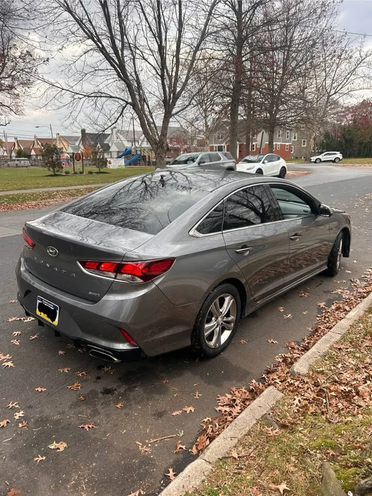 2019 Hyundai Sonata - Image 4 of 18