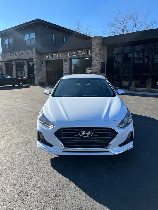 2019 Hyundai Sonata - Image 2 of 14