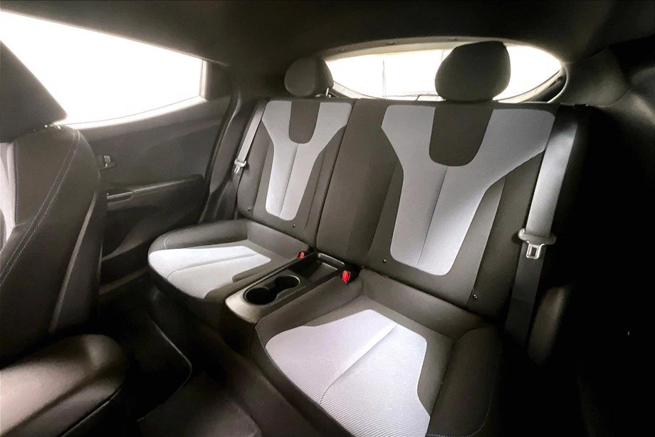 2019 Hyundai Veloster - Image 9 of 9