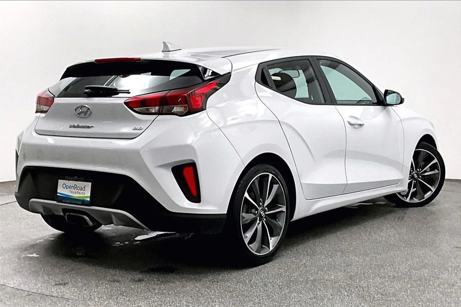 2019 Hyundai Veloster - Image 4 of 9