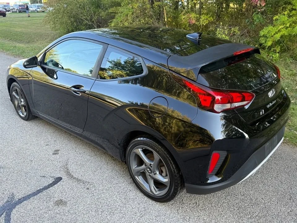 2019 Hyundai Veloster - Image 5 of 18