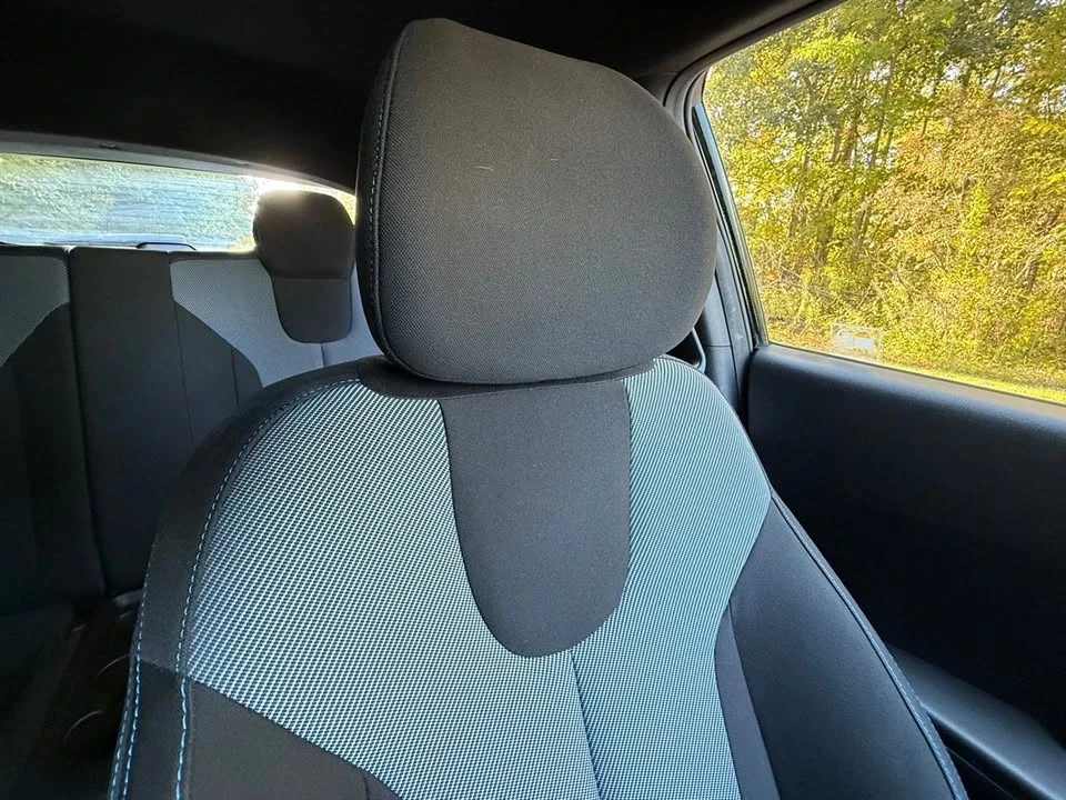 2019 Hyundai Veloster - Image 17 of 18
