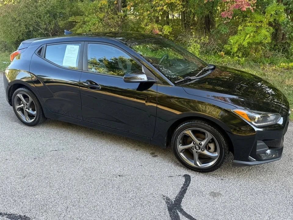 2019 Hyundai Veloster - Image 8 of 18