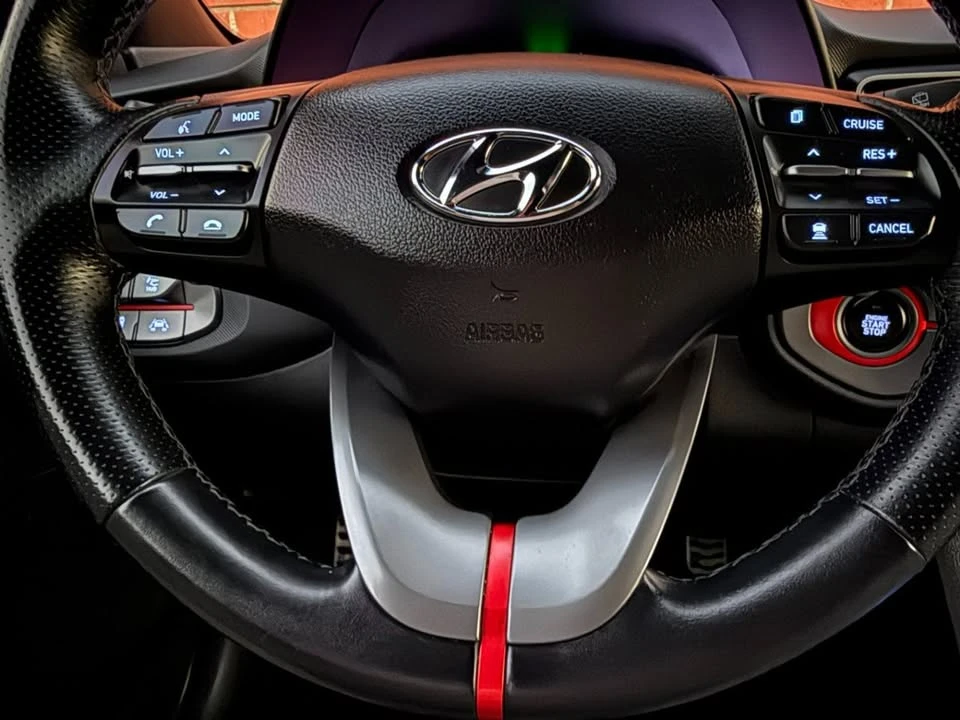 2019 Hyundai Veloster - Image 16 of 20