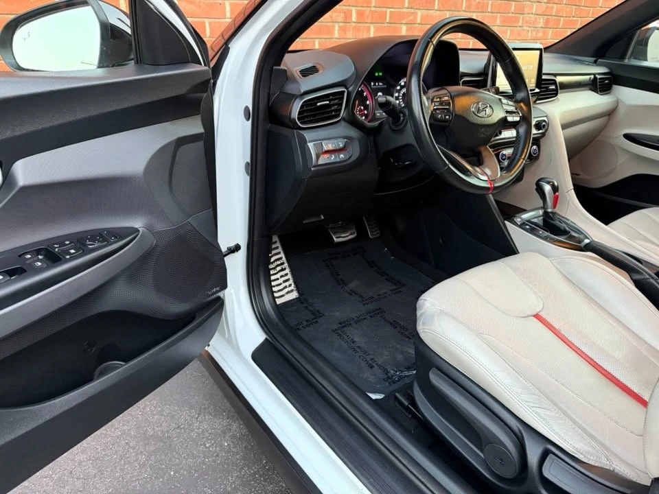 2019 Hyundai Veloster - Image 14 of 20