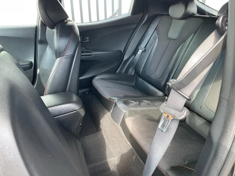 2019 Hyundai Veloster - Image 8 of 14