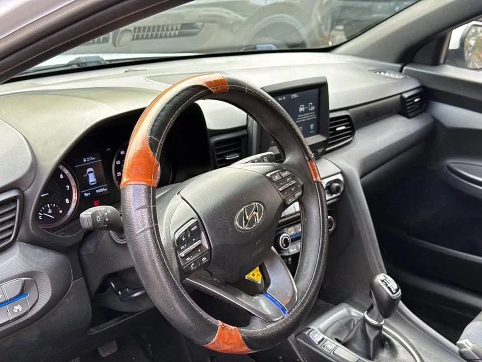 2019 Hyundai Veloster - Image 12 of 20