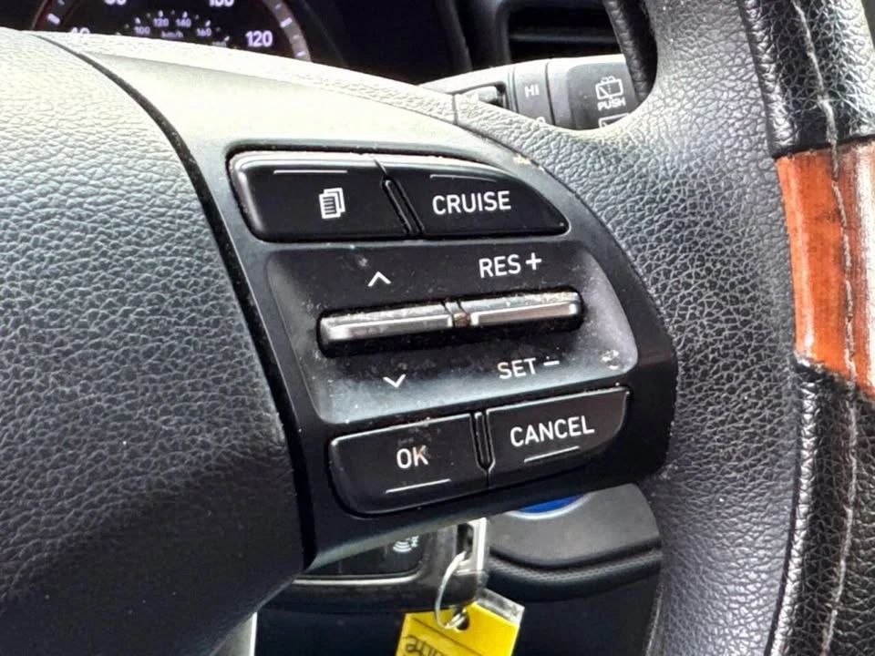 2019 Hyundai Veloster - Image 17 of 20