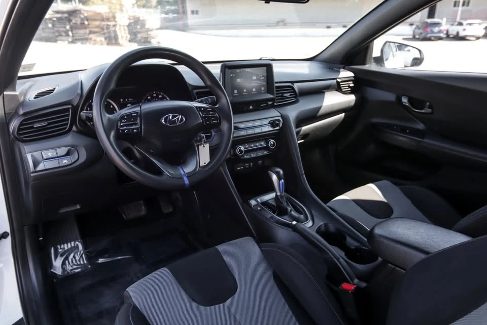 2019 Hyundai Veloster - Image 3 of 19