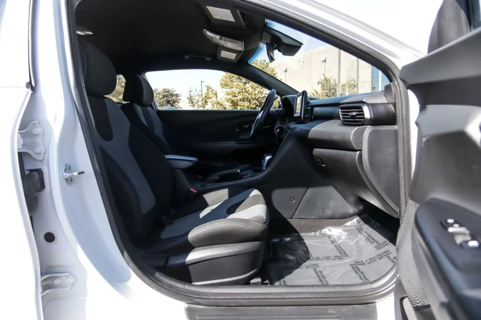 2019 Hyundai Veloster - Image 12 of 19