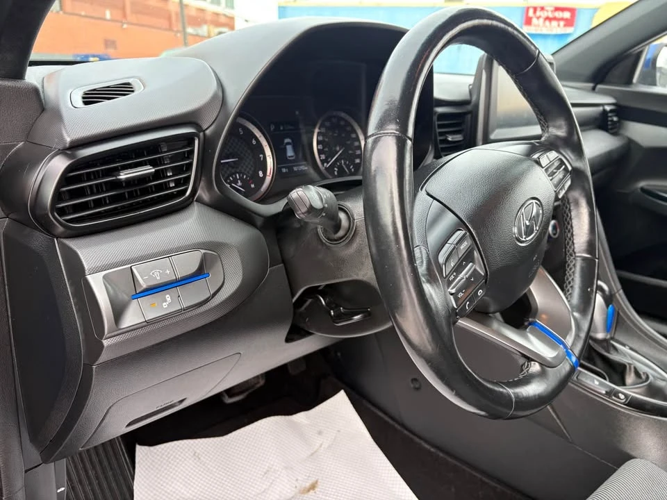 2019 Hyundai Veloster - Image 16 of 20
