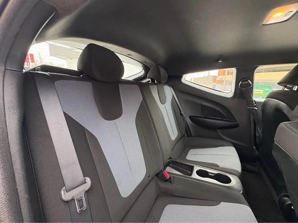 2019 Hyundai Veloster - Image 8 of 20