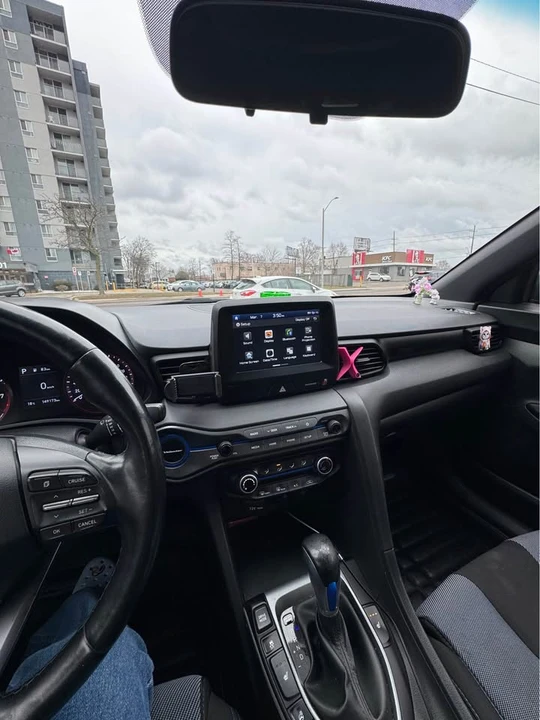2019 Hyundai Veloster - Image 5 of 11