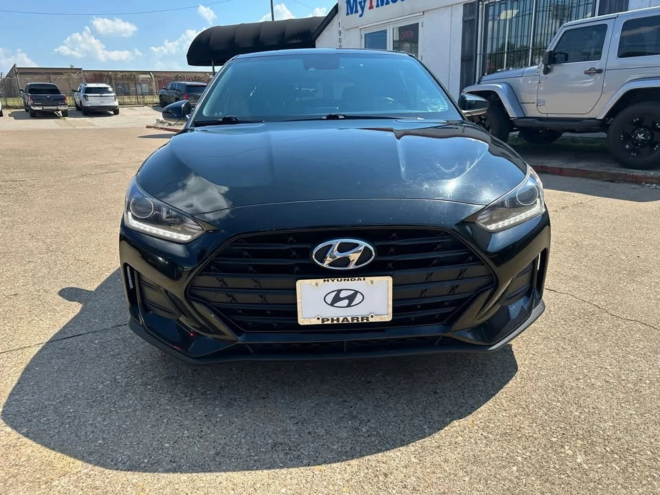 2019 Hyundai Veloster - Image 2 of 20