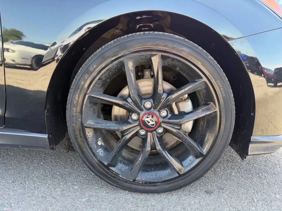 2019 Hyundai Veloster - Image 14 of 20